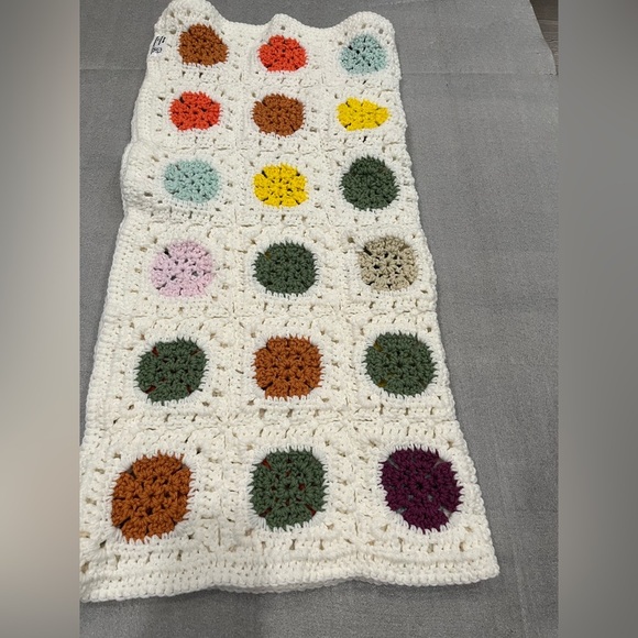 ❤️Host Picks❤️[32”*32”]Project Linus Canada Crochet Blanket - NWOT - Picture 2 of 5